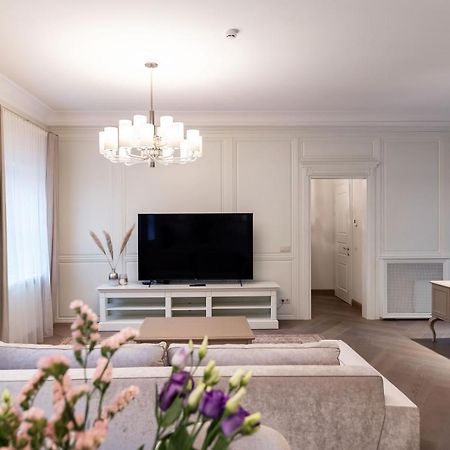Appartamento Luxury 2Bdr Heart Of Old Town Vilnius Esterno foto