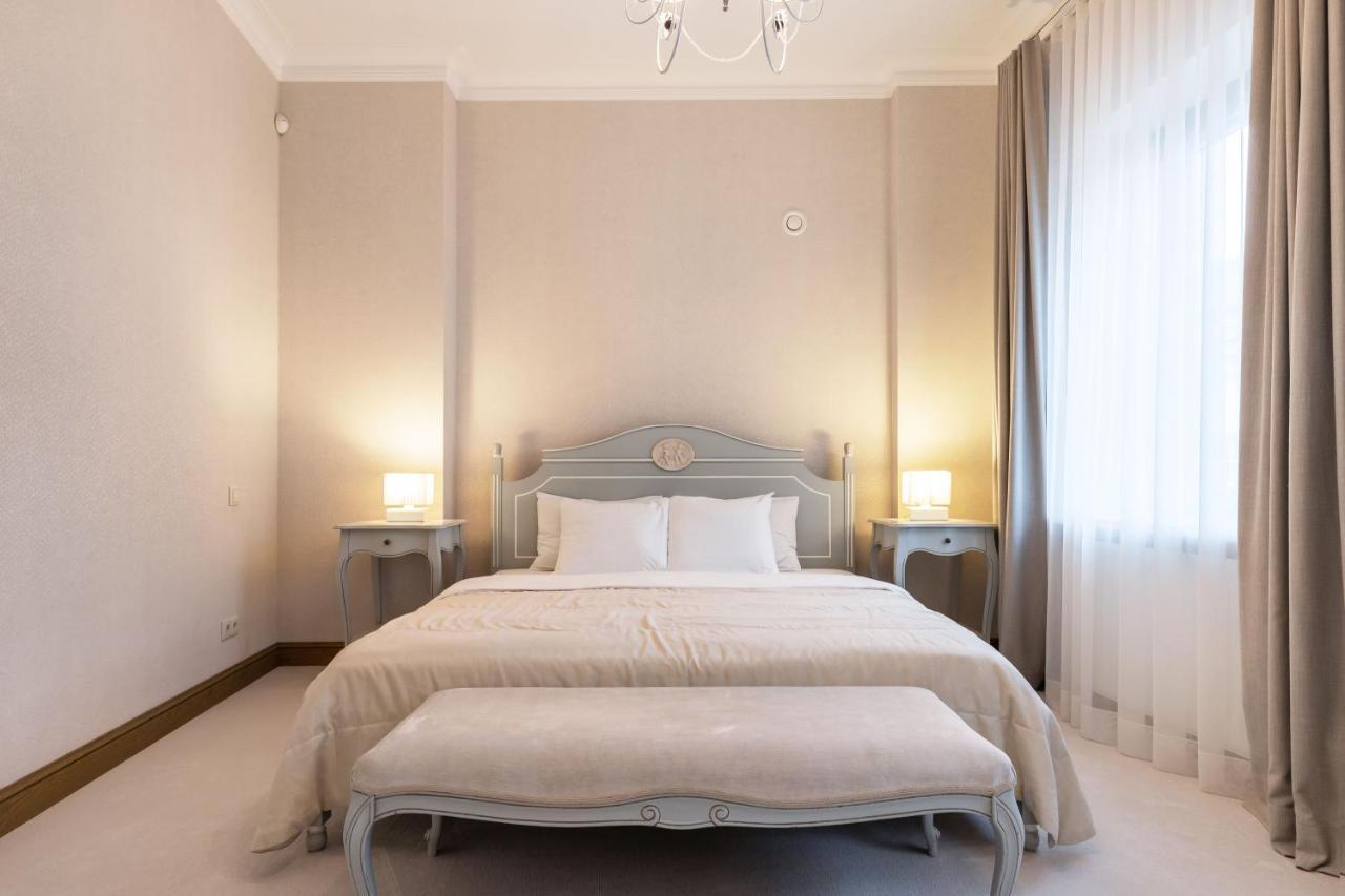 Appartamento Luxury 2Bdr Heart Of Old Town Vilnius Esterno foto