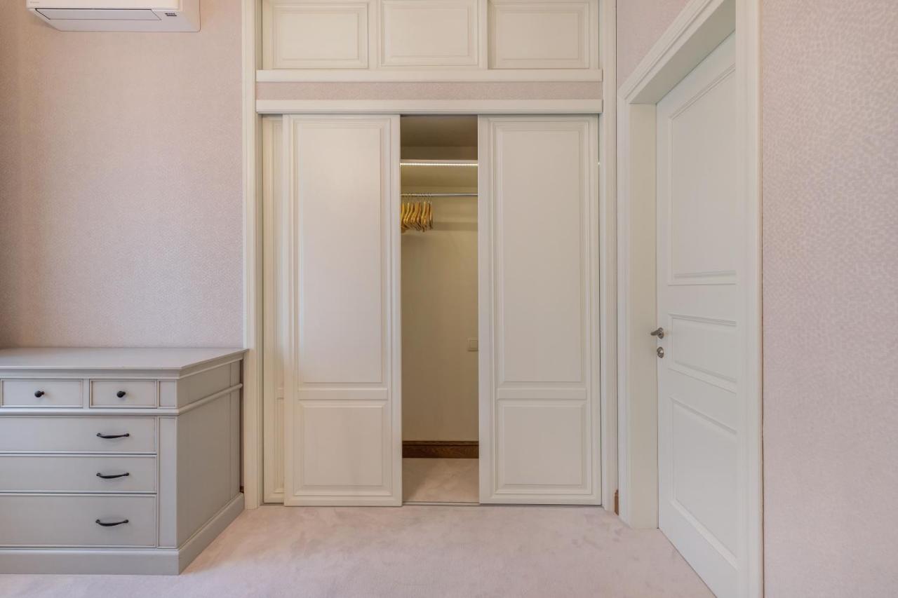 Appartamento Luxury 2Bdr Heart Of Old Town Vilnius Esterno foto
