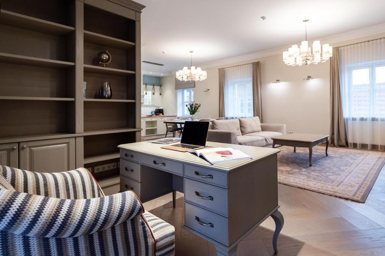 Appartamento Luxury 2Bdr Heart Of Old Town Vilnius Esterno foto