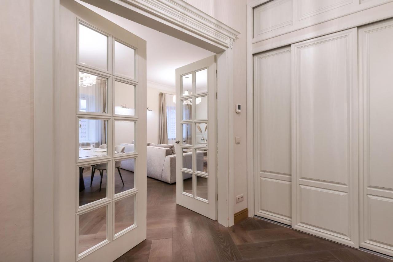 Appartamento Luxury 2Bdr Heart Of Old Town Vilnius Esterno foto