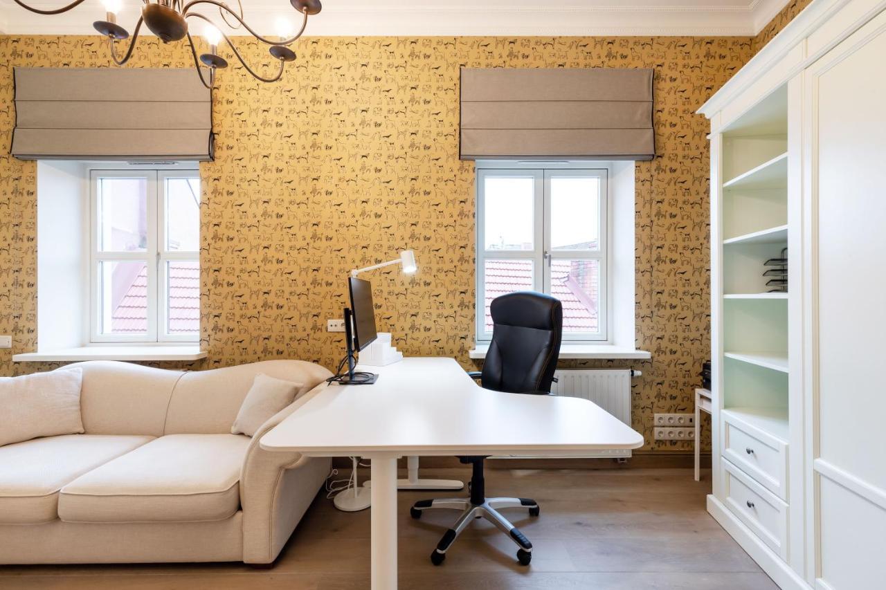 Appartamento Luxury 2Bdr Heart Of Old Town Vilnius Esterno foto