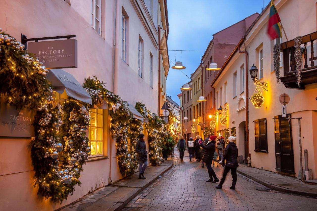 Appartamento Luxury 2Bdr Heart Of Old Town Vilnius Esterno foto