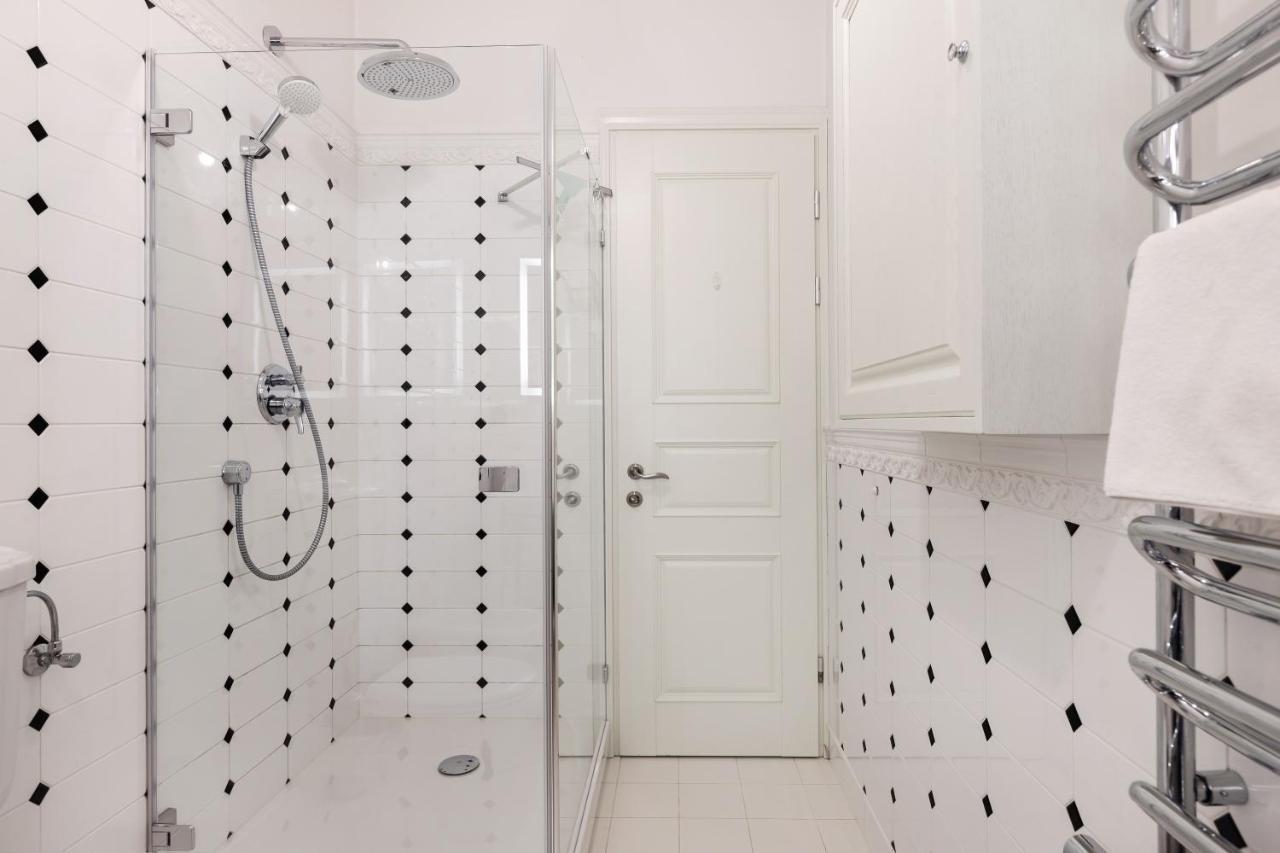 Appartamento Luxury 2Bdr Heart Of Old Town Vilnius Esterno foto