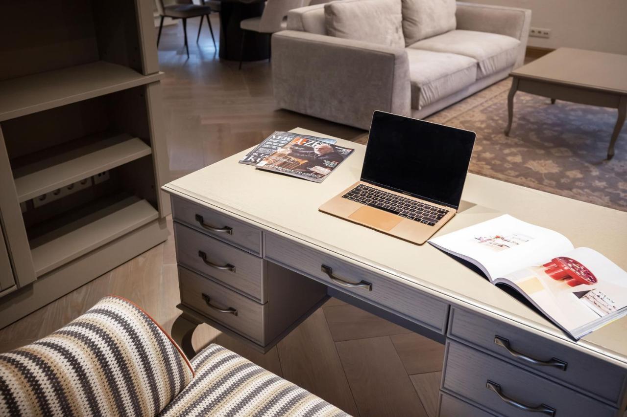 Appartamento Luxury 2Bdr Heart Of Old Town Vilnius Esterno foto